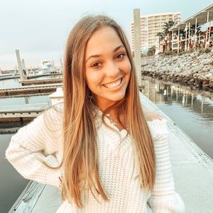 Meet your Posher, Anne marie